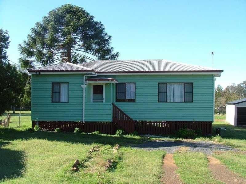 2 Peters Street, Goombungee QLD 4354