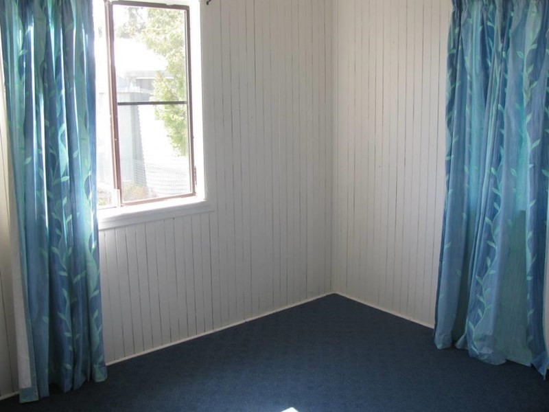 2 Peters Street, Goombungee QLD 4354