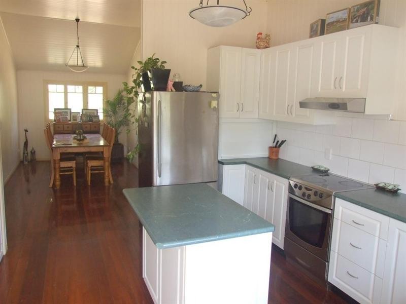 170 Green Gully Road, Murphys Creek QLD 4352