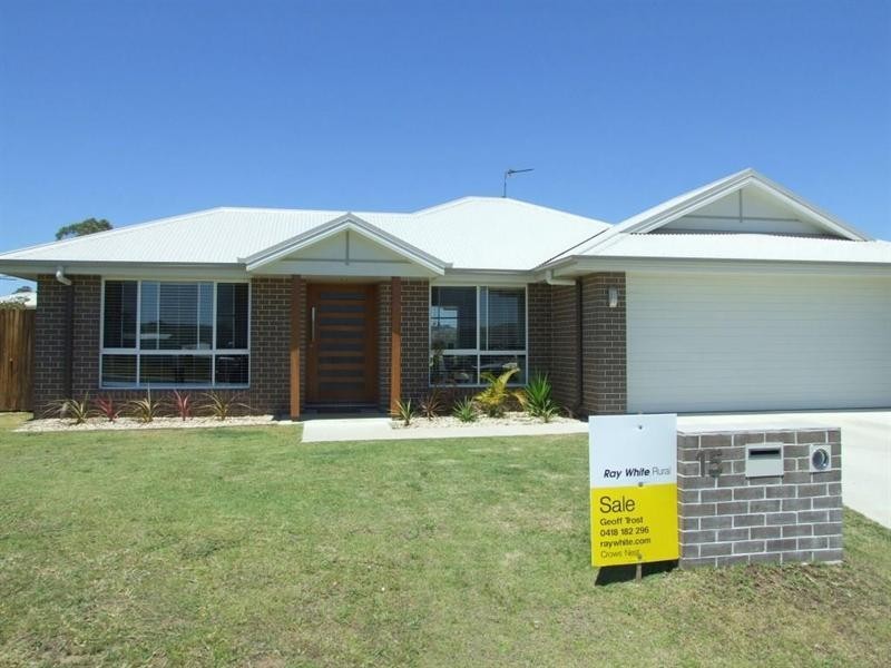 15 Naomi Drive, Crows Nest QLD 4355