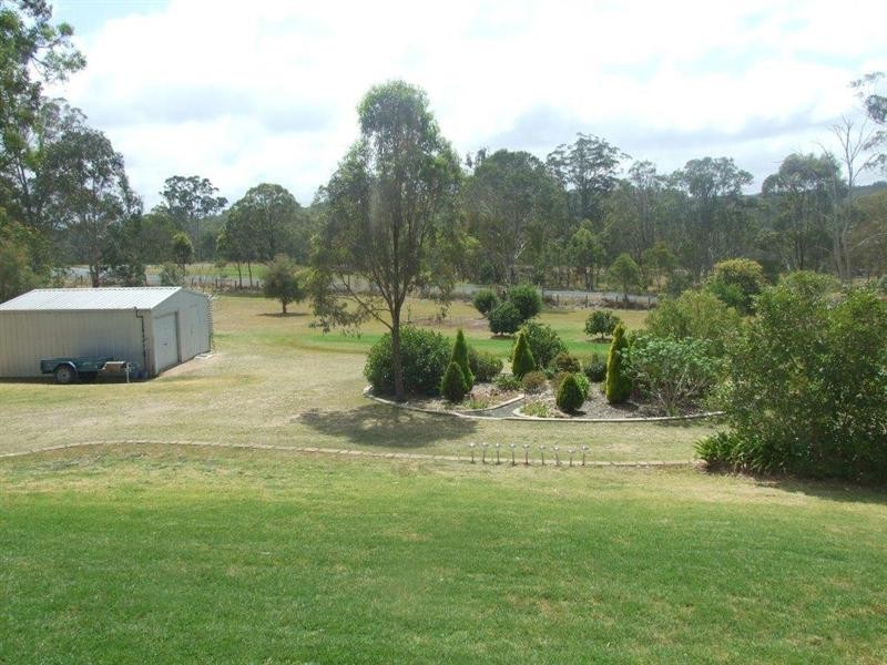 14 Eastside Road, Crows Nest QLD 4355