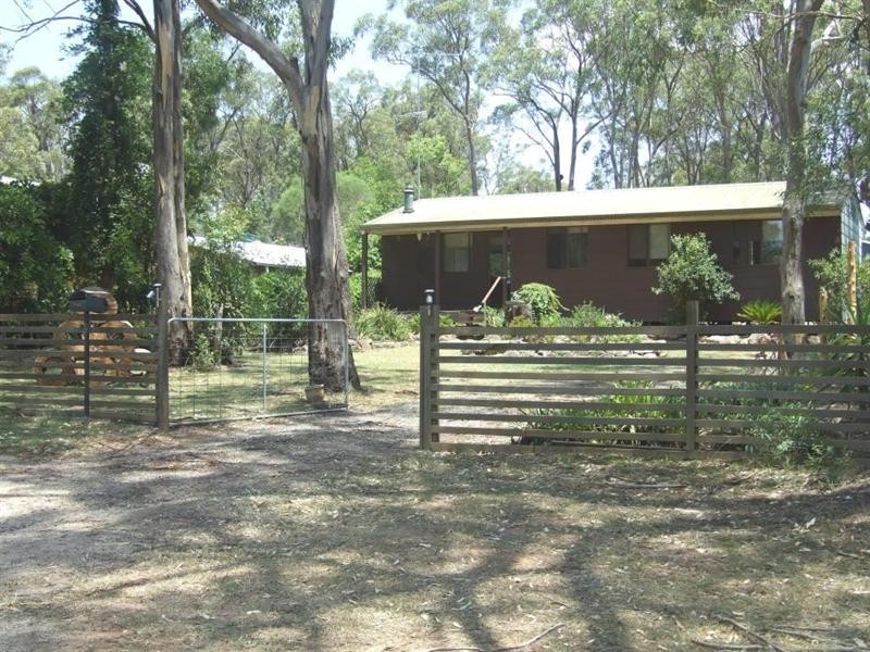 3 South Street, Crows Nest QLD 4355