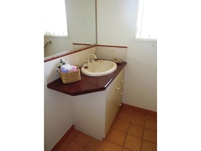 16 Lee Court, Crows Nest QLD 4355