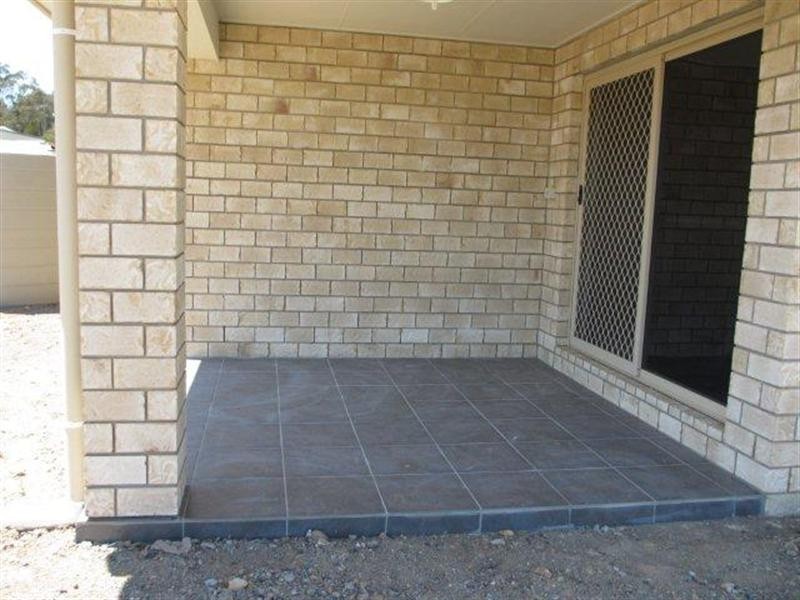 16 Naomi Drive, Crows Nest QLD 4355