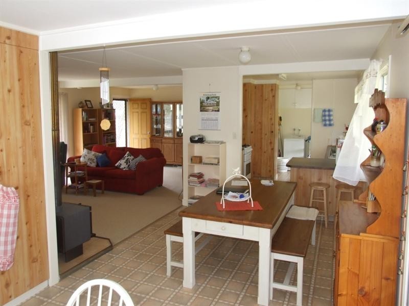 16 Charles Street, Crows Nest QLD 4355