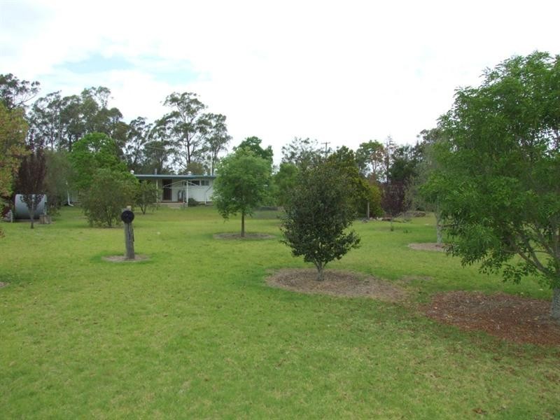 16 Charles Street, Crows Nest QLD 4355