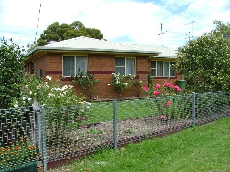 15 Gleeson Street, Crows Nest QLD 4355