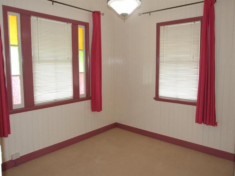 9 George Street, Goombungee QLD 4354