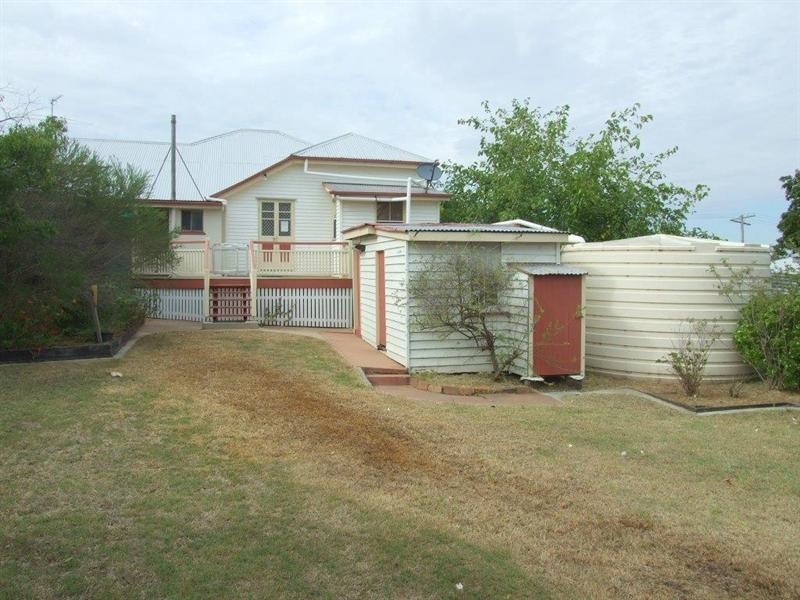 9 George Street, Goombungee QLD 4354