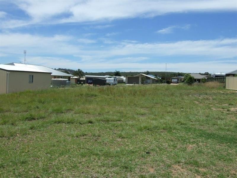 4 Naomi Drive, Crows Nest QLD 4355