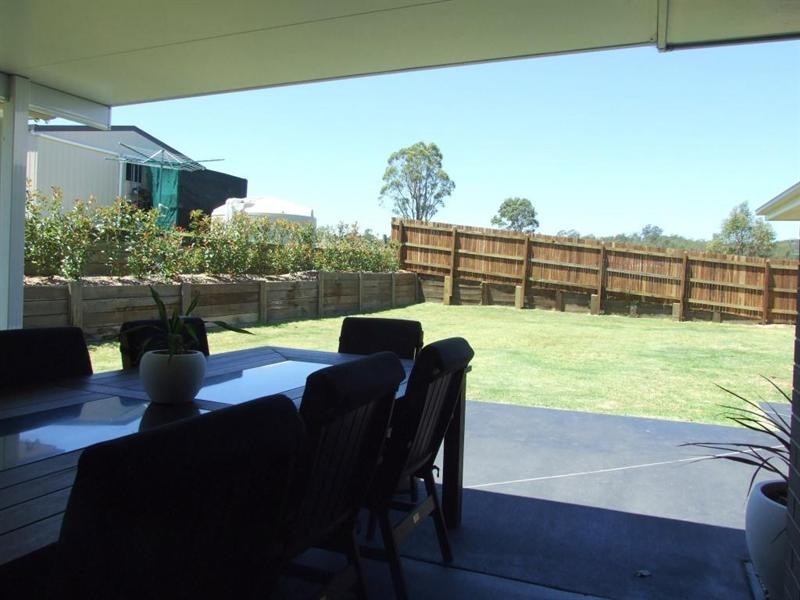 15 Naomi Drive, Crows Nest QLD 4355