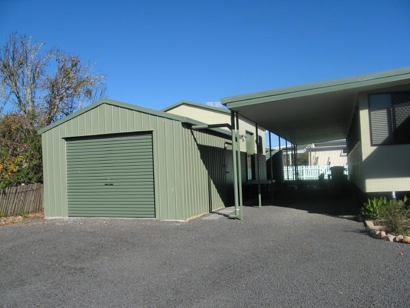 1 New England Highway, Crows Nest QLD 4355