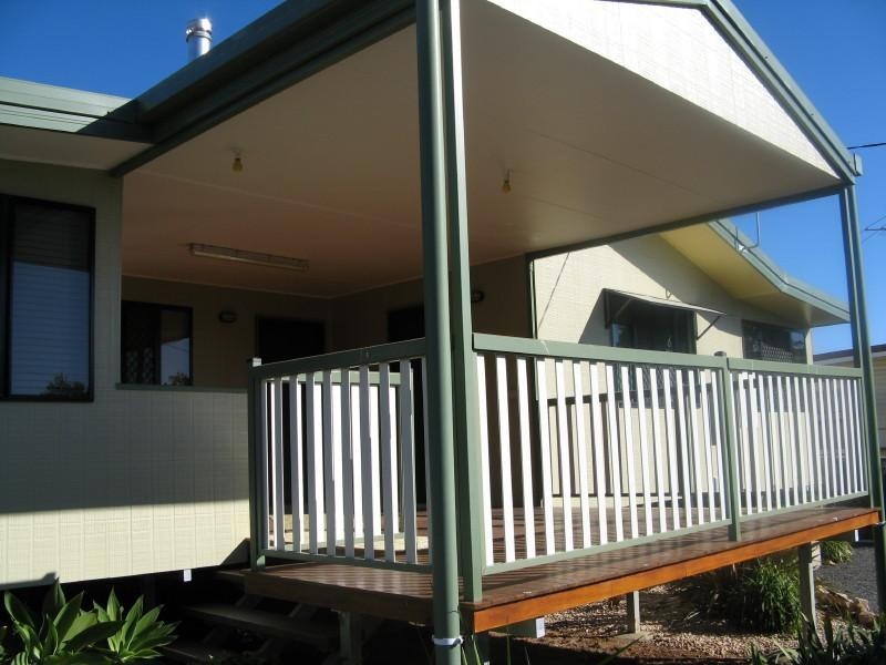 1 New England Highway, Crows Nest QLD 4355