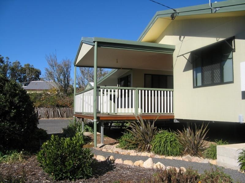 1 New England Highway, Crows Nest QLD 4355