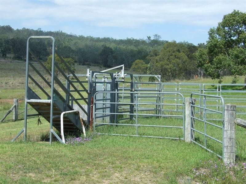 425 Palms Road, Cooyar QLD 4402