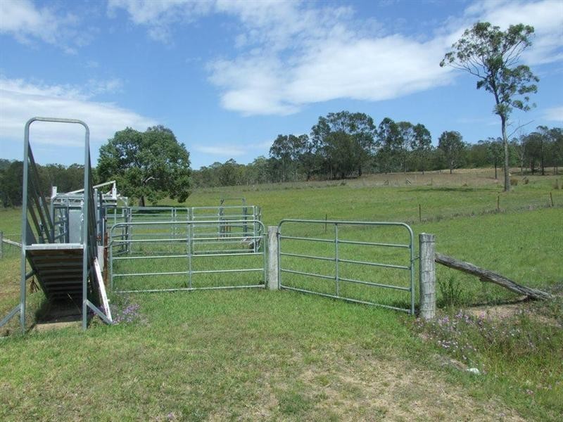 425 Palms Road, Cooyar QLD 4402