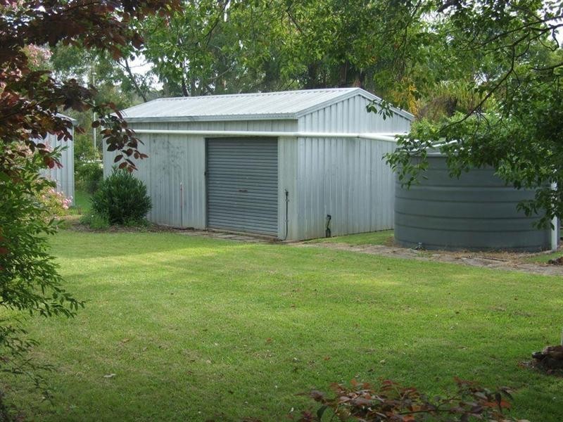 9 Esk Street, Crows Nest QLD 4355