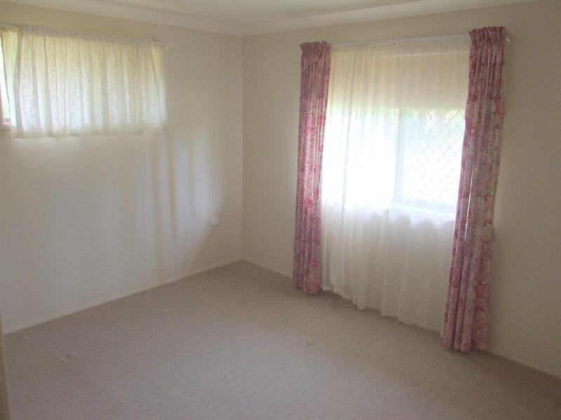 9 Esk Street, Crows Nest QLD 4355