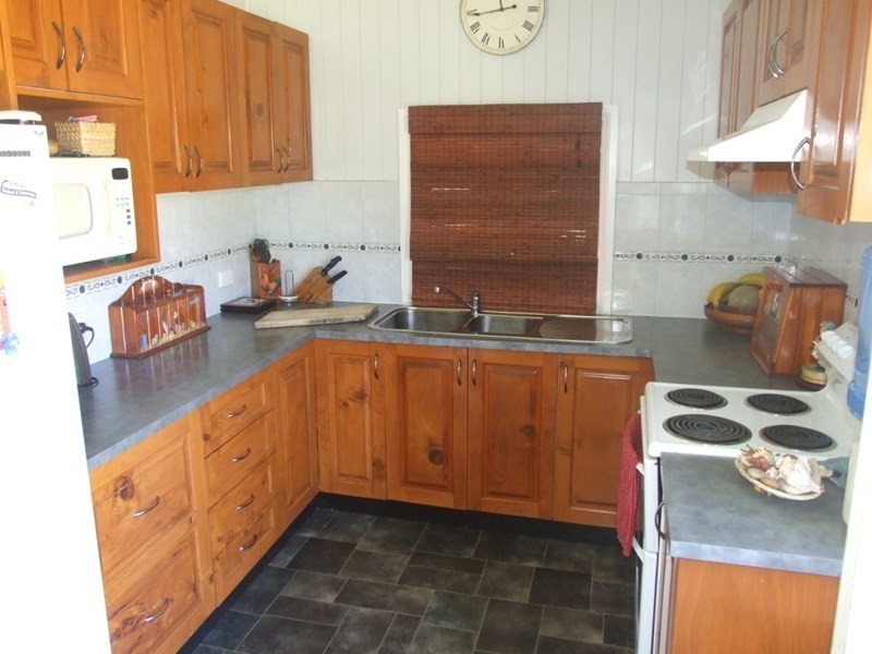 5 Gleeson Street, Crows Nest QLD 4355