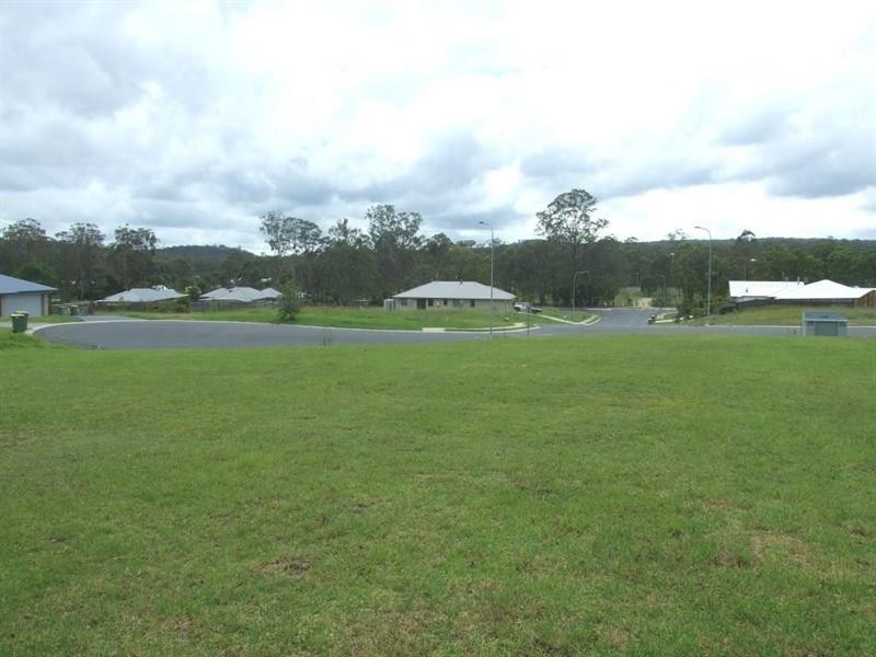 10 Lewis Street, Crows Nest QLD 4355