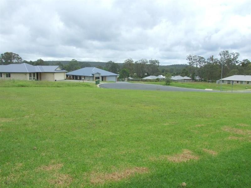 10 Lewis Street, Crows Nest QLD 4355