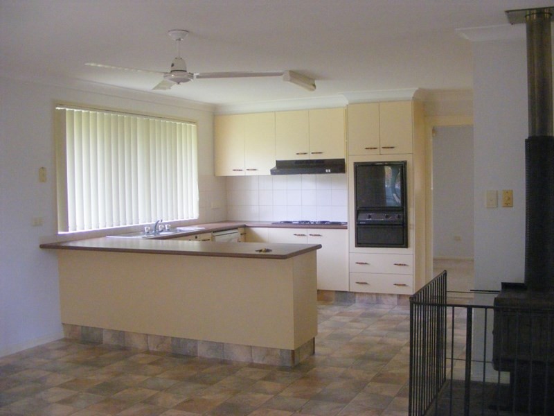 57 Albert Street West, Crows Nest QLD 4355