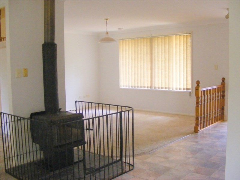 57 Albert Street West, Crows Nest QLD 4355