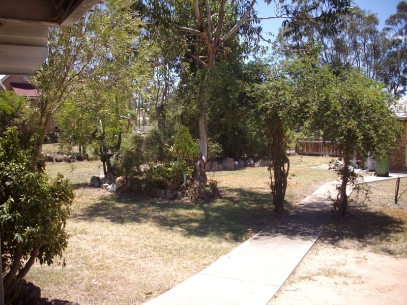 57 Albert Street West, Crows Nest QLD 4355