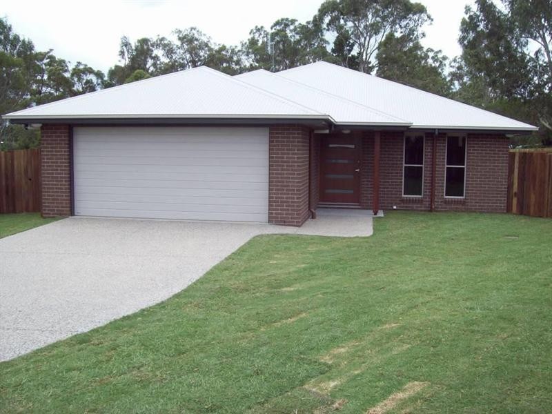 22 Samuel Avenue, Crows Nest QLD 4355