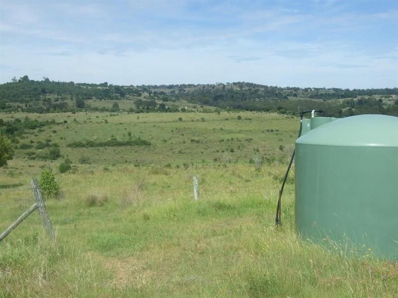 20 Mann Road, Haden QLD 4353