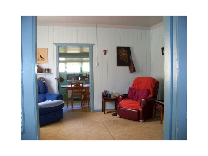 14 Littleton Street, Crows Nest QLD 4355