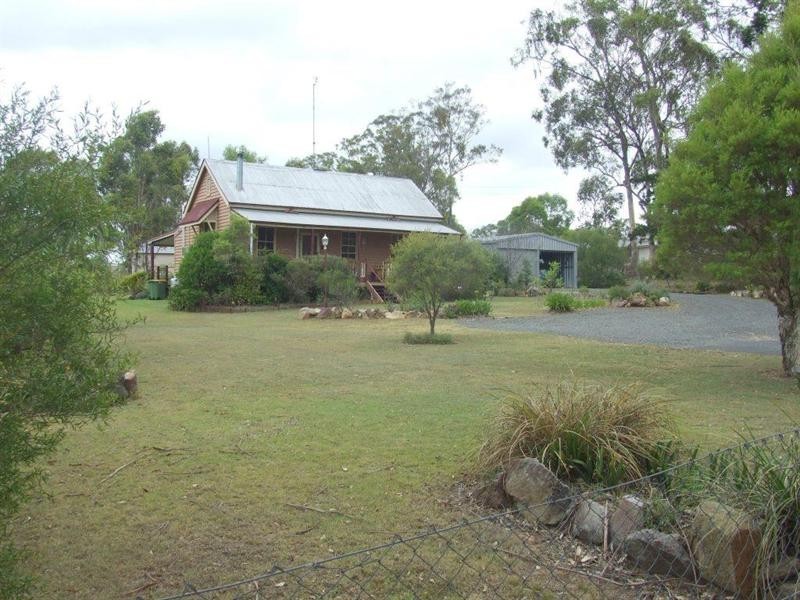 59 Albert Street, Crows Nest QLD 4355