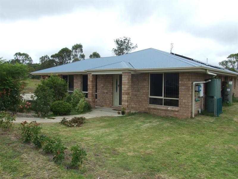 7 Jane Street, Crows Nest QLD 4355