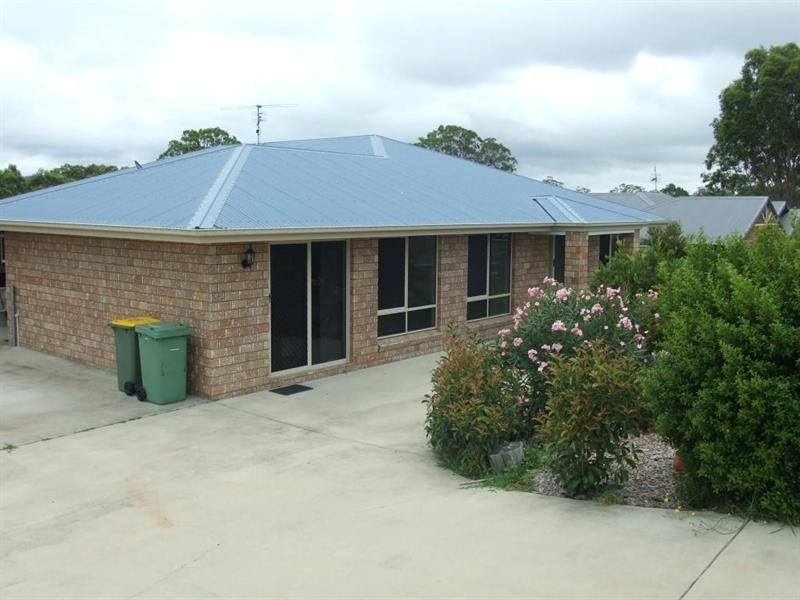 7 Jane Street, Crows Nest QLD 4355