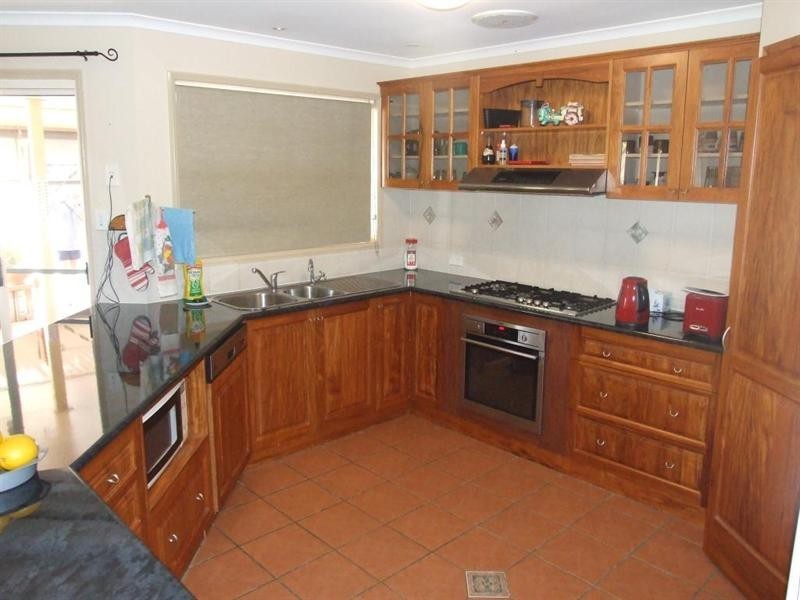 14 East Side Road, Crows Nest QLD 4355