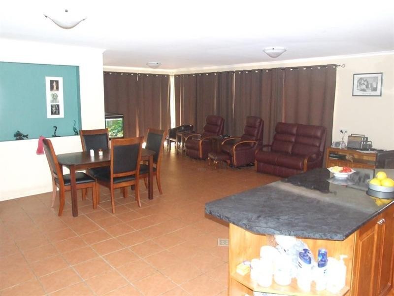 14 East Side Road, Crows Nest QLD 4355