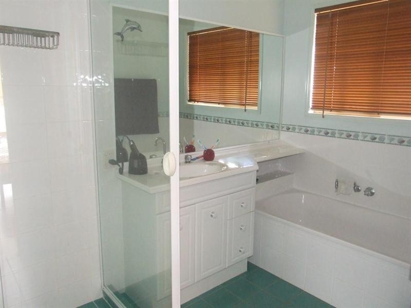 14 East Side Road, Crows Nest QLD 4355