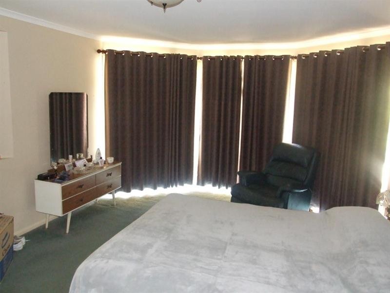 14 East Side Road, Crows Nest QLD 4355