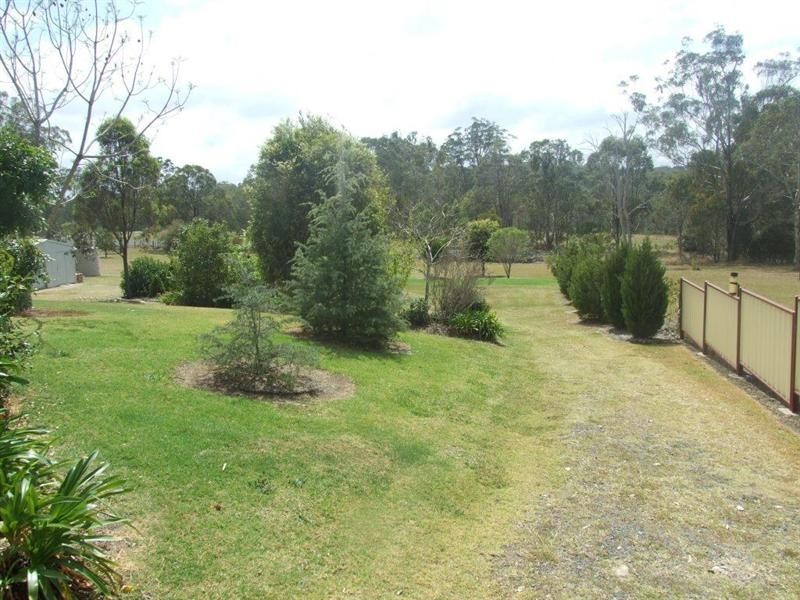 14 East Side Road, Crows Nest QLD 4355