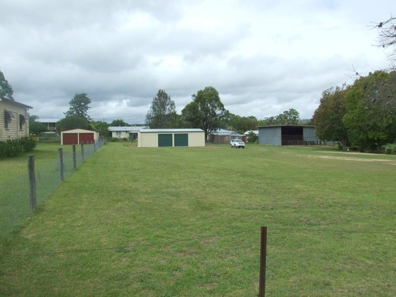 49 South Street, Crows Nest QLD 4355