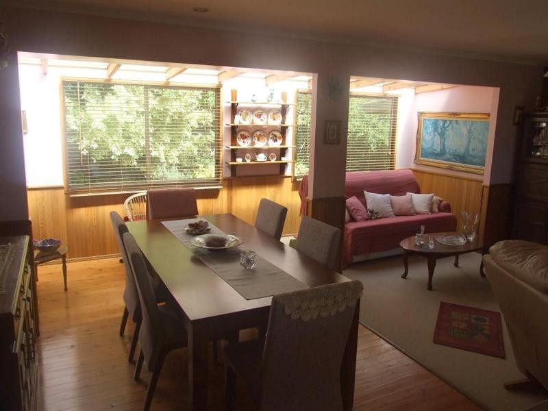 28 Railway Terrace, Crows Nest QLD 4355