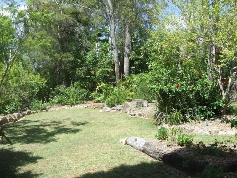 28 Railway Terrace, Crows Nest QLD 4355