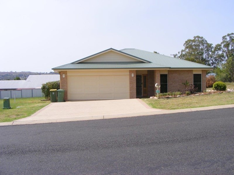 2 Vicky Avenue, Crows Nest QLD 4355
