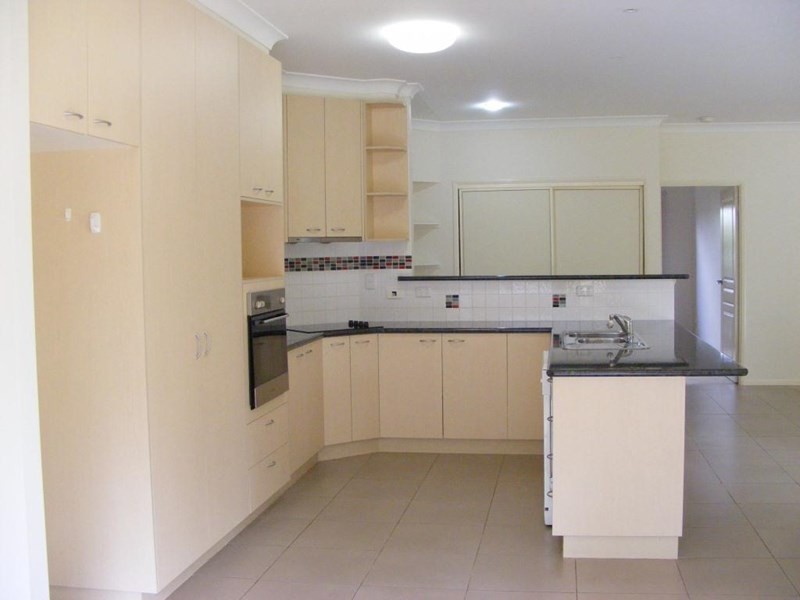 2 Vicky Avenue, Crows Nest QLD 4355