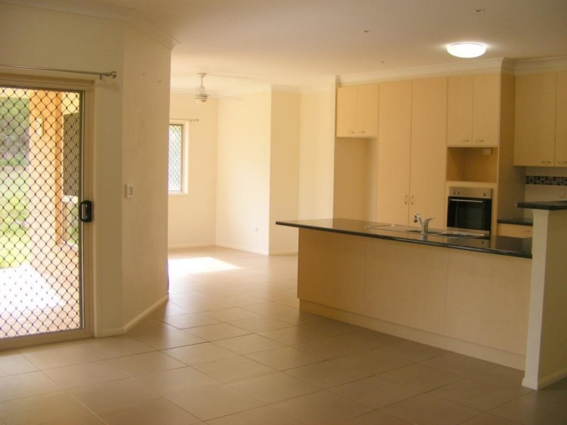 2 Vicky Avenue, Crows Nest QLD 4355