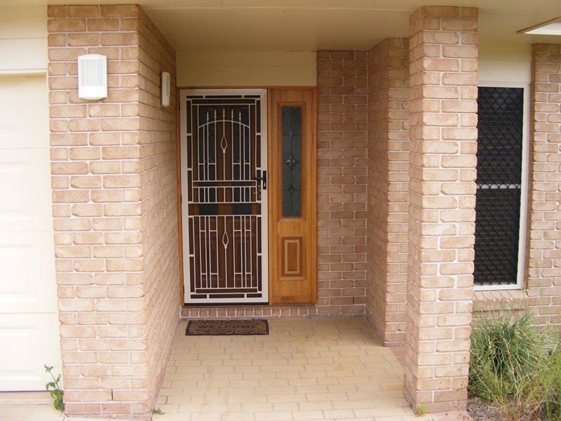 2 Vicky Avenue, Crows Nest QLD 4355