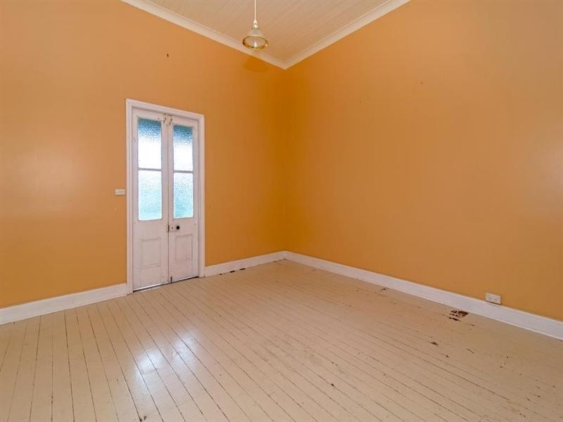 7 Esk Street, Crows Nest QLD 4355