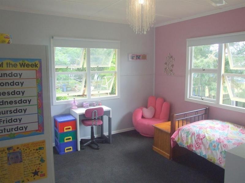 14 Sharp Street, Crows Nest QLD 4355