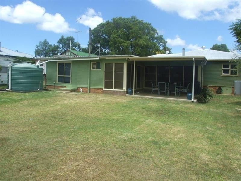 14 Sharp Street, Crows Nest QLD 4355