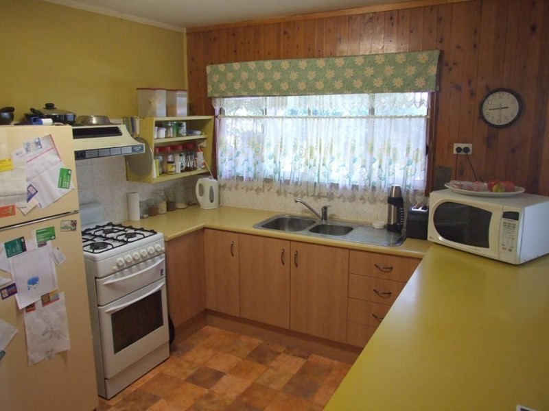 3 Dale Street, Crows Nest QLD 4355